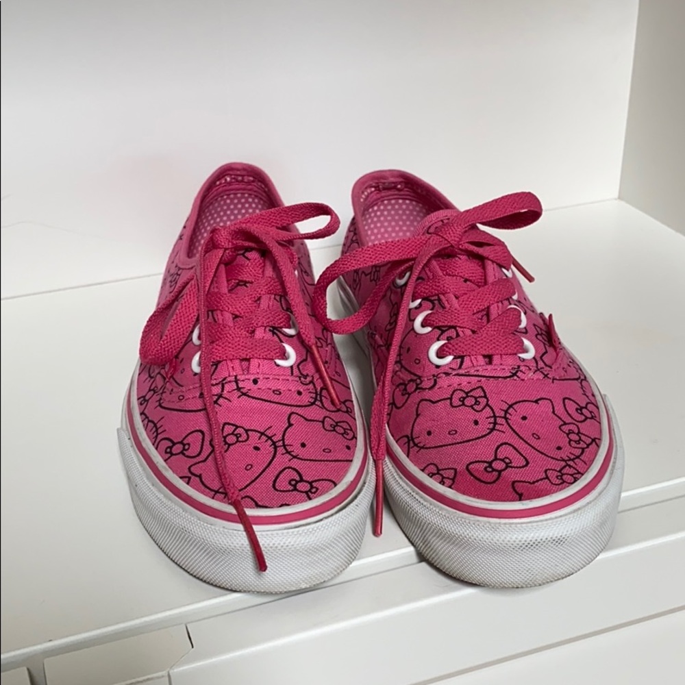 Hello Kitty Edition Vans